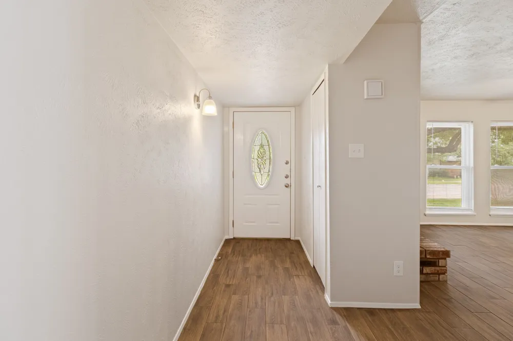 3709 Red Oak Drive Garland, TX 75043
