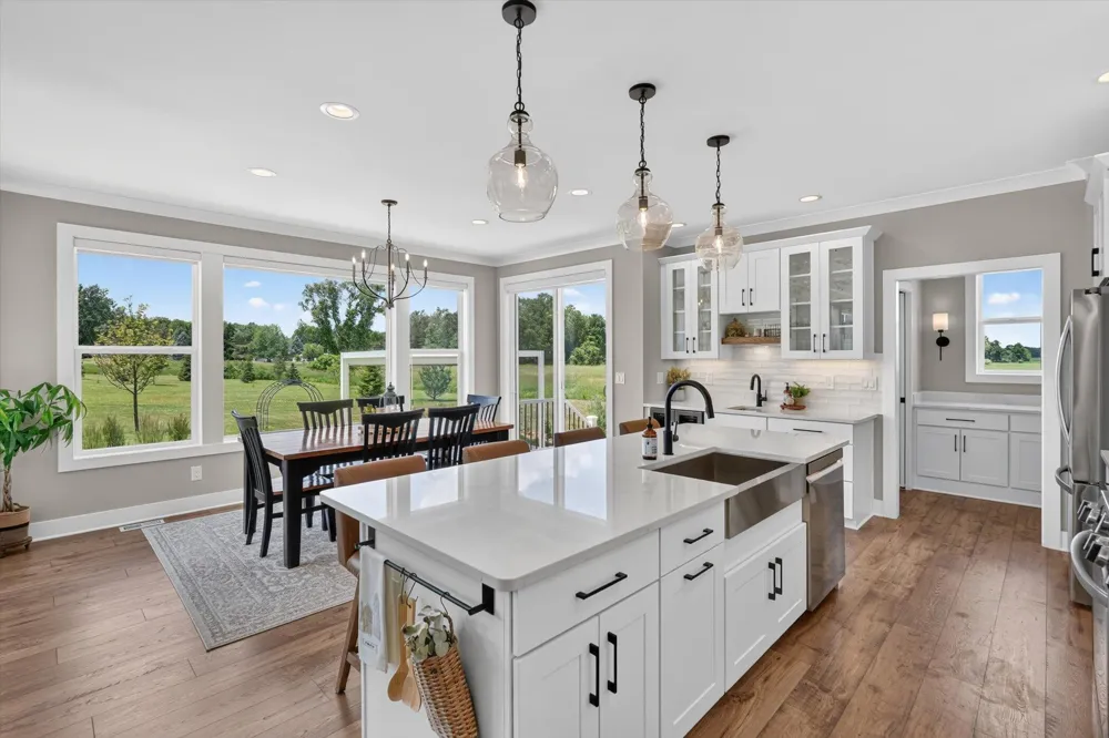 7895 Oak Grove Road Howell City, MI 48855