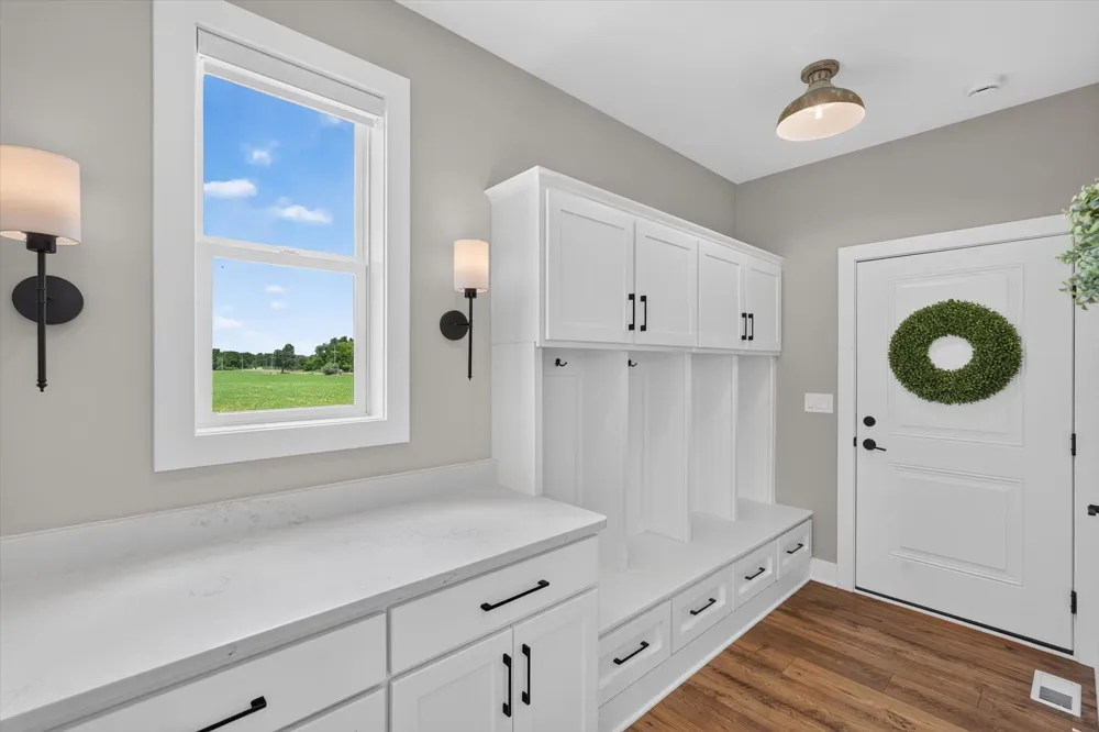 7895 Oak Grove Road Howell City, MI 48855