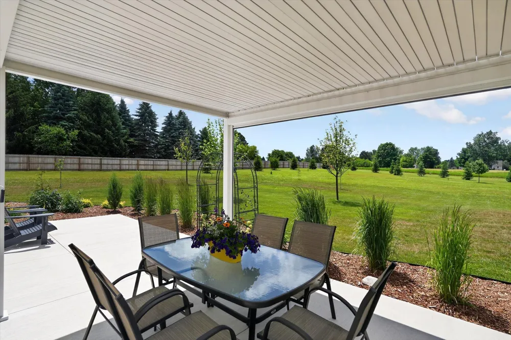 7895 Oak Grove Road Howell City, MI 48855