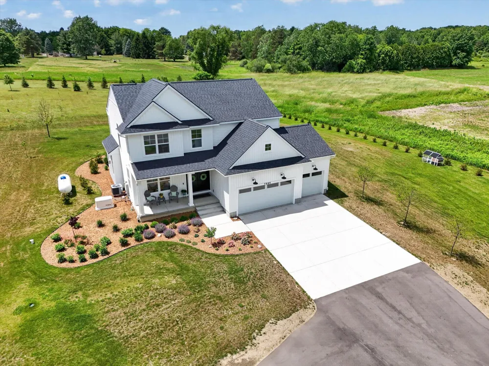 7895 Oak Grove Road Howell City, MI 48855