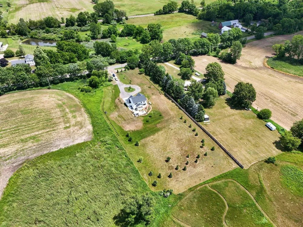 7895 Oak Grove Road Howell City, MI 48855