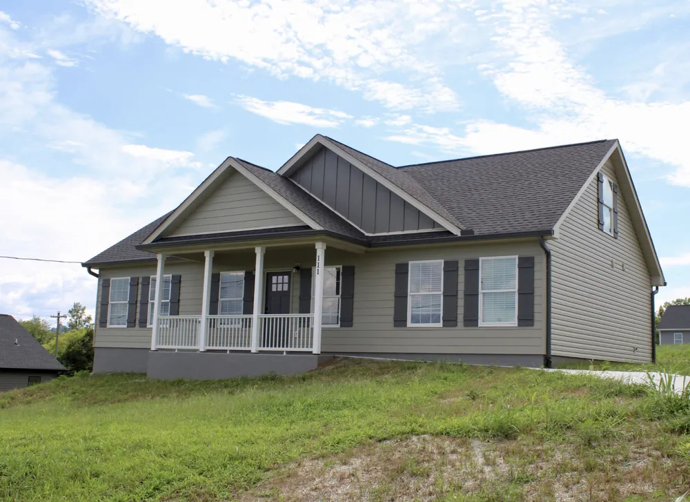 111 Alice Preston Loop Gordonsville, TN 38563