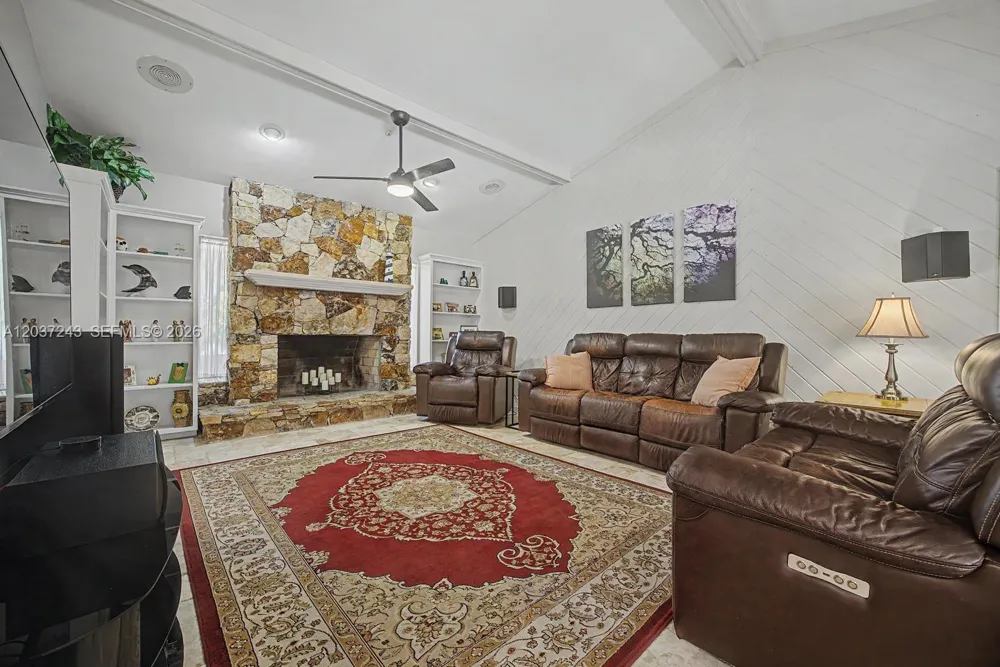 7880 SW 180th Ter Palmetto Bay, FL 33157