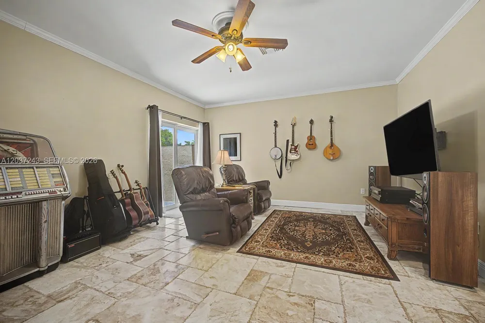 7880 SW 180th Ter Palmetto Bay, FL 33157