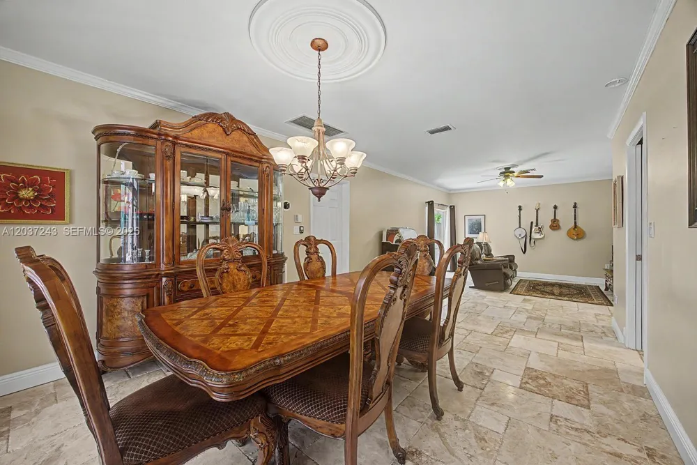 7880 SW 180th Ter Palmetto Bay, FL 33157