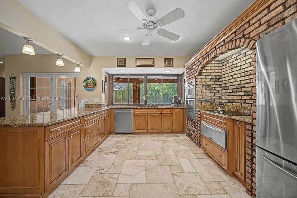 7880 SW 180th Ter Palmetto Bay, FL 33157
