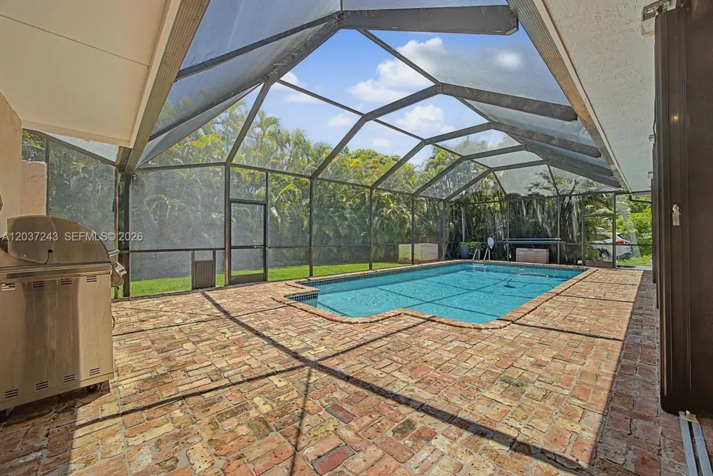 7880 SW 180th Ter Palmetto Bay, FL 33157