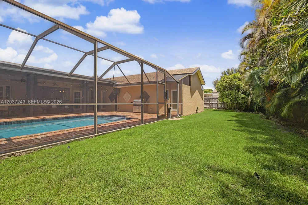 7880 SW 180th Ter Palmetto Bay, FL 33157