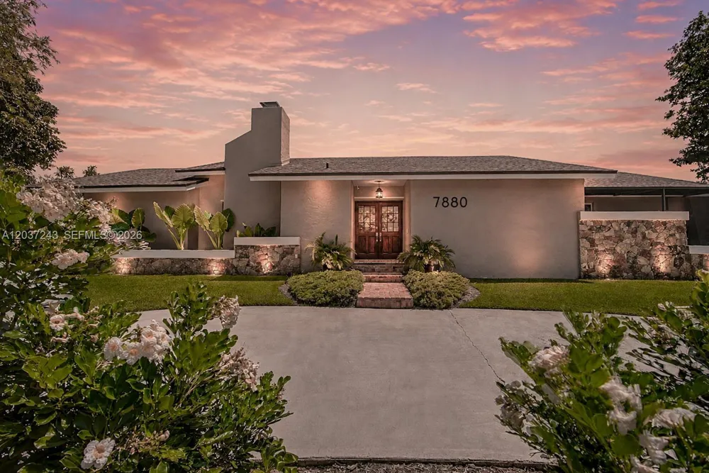 7880 SW 180th Ter Palmetto Bay, FL 33157