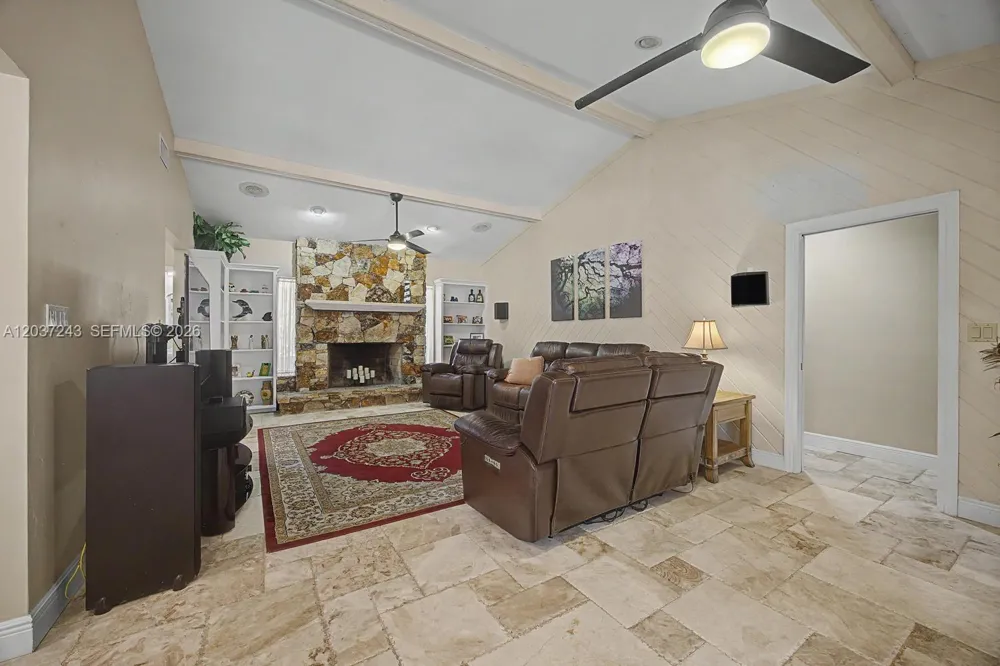 7880 SW 180th Ter Palmetto Bay, FL 33157