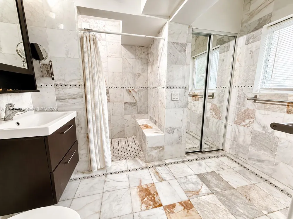 9156 Froude Ave Surfside, FL 33154