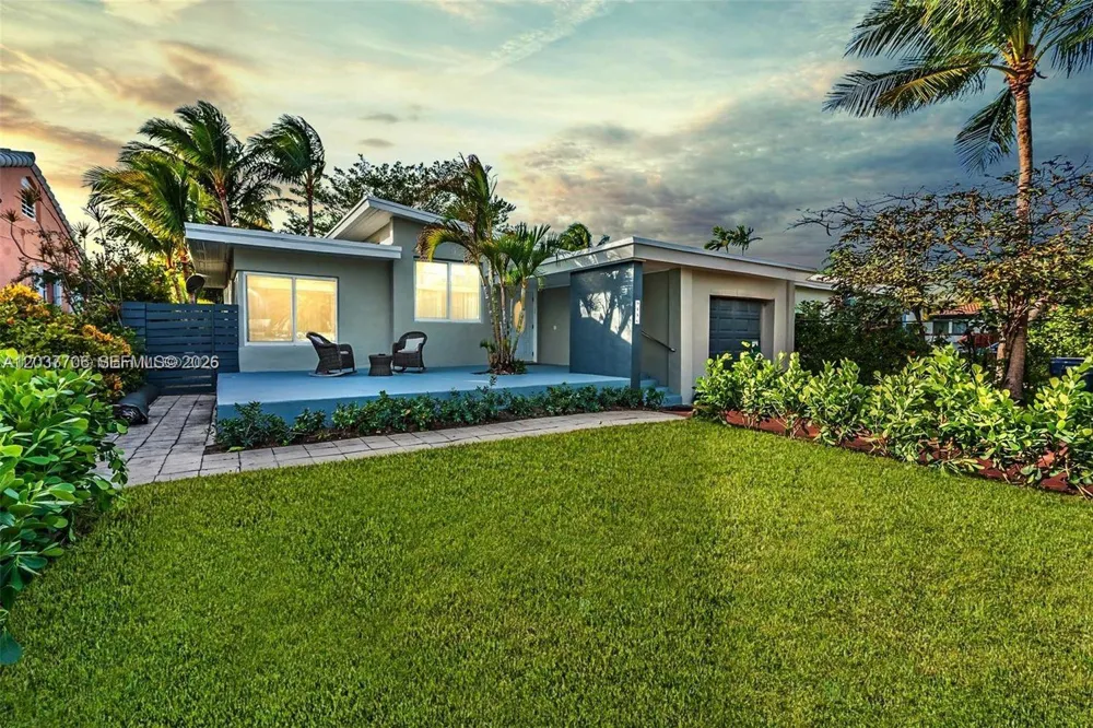 9156 Froude Ave Surfside, FL 33154