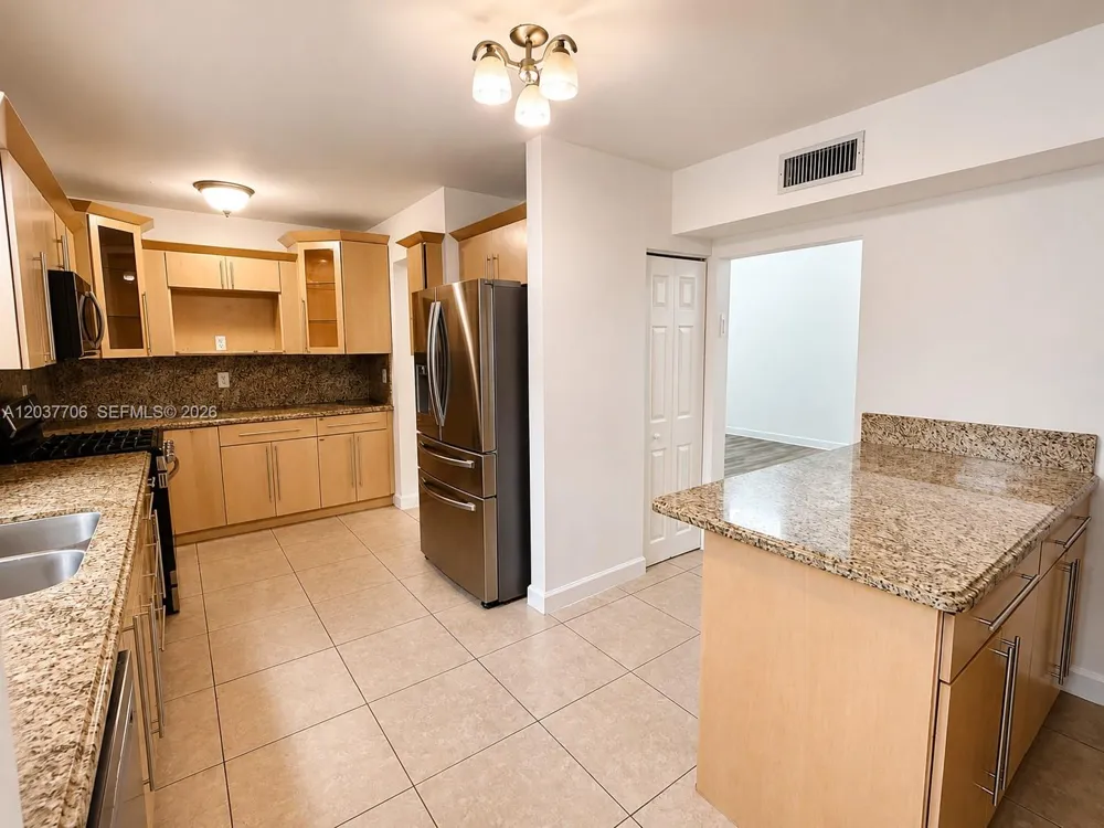 9156 Froude Ave Surfside, FL 33154