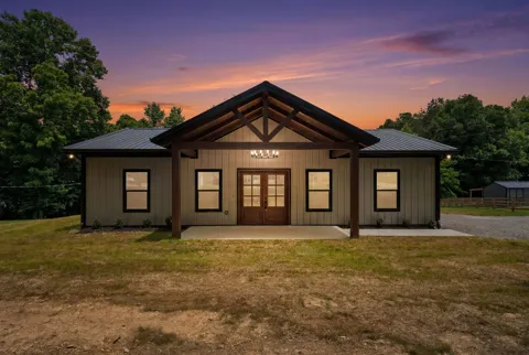 701 Oak Grove Rd