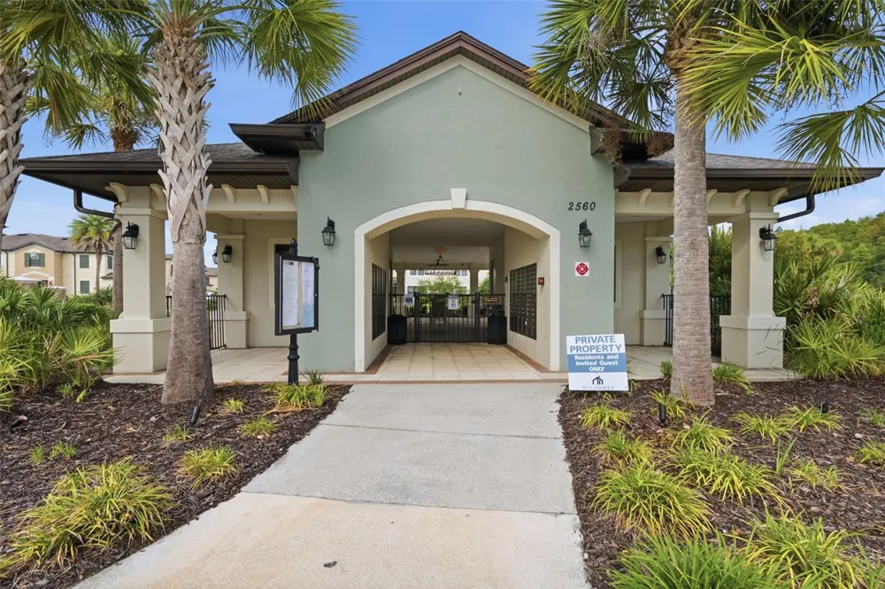 30040 SOUTHWELL LANE Wesley Chapel, FL 33543
