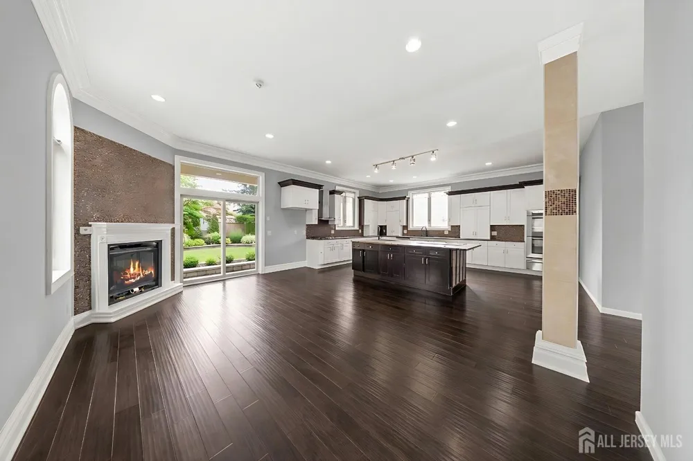 69-71 Summit Road Elizabeth, NJ 07208