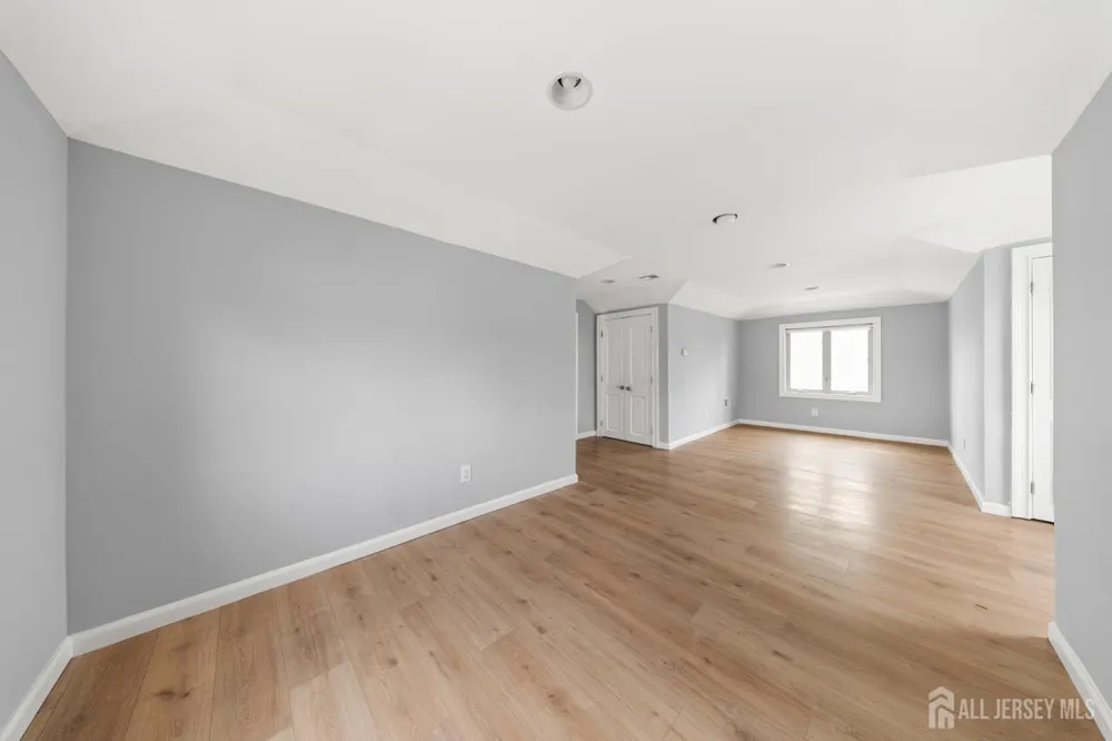 69-71 Summit Road Elizabeth, NJ 07208