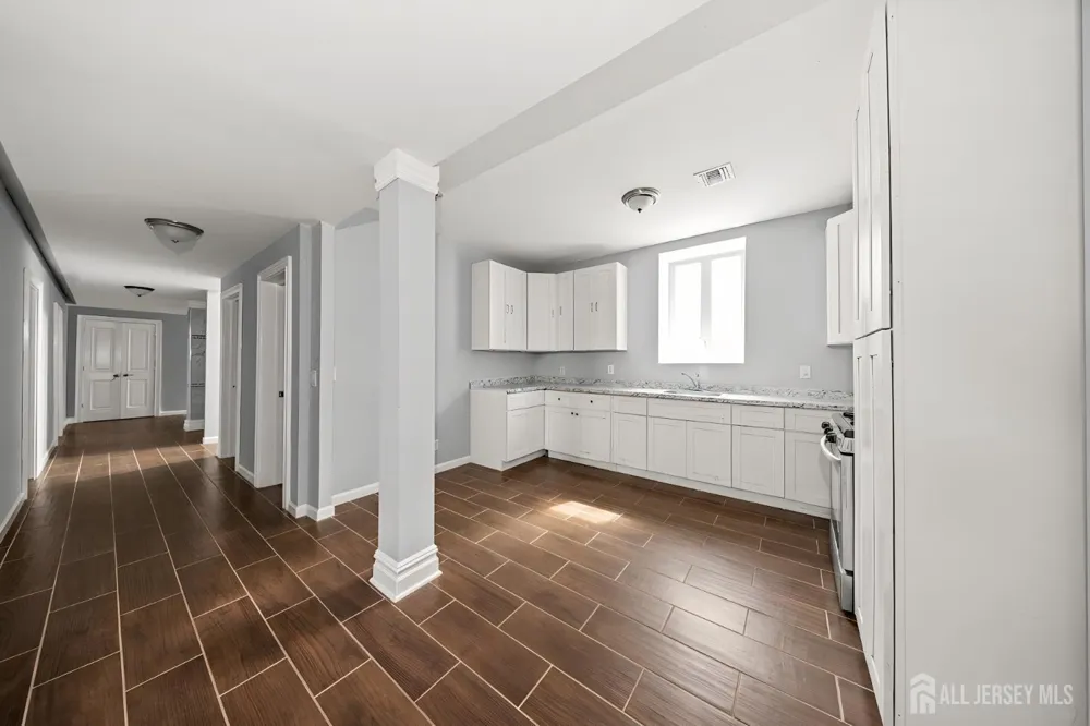 69-71 Summit Road Elizabeth, NJ 07208