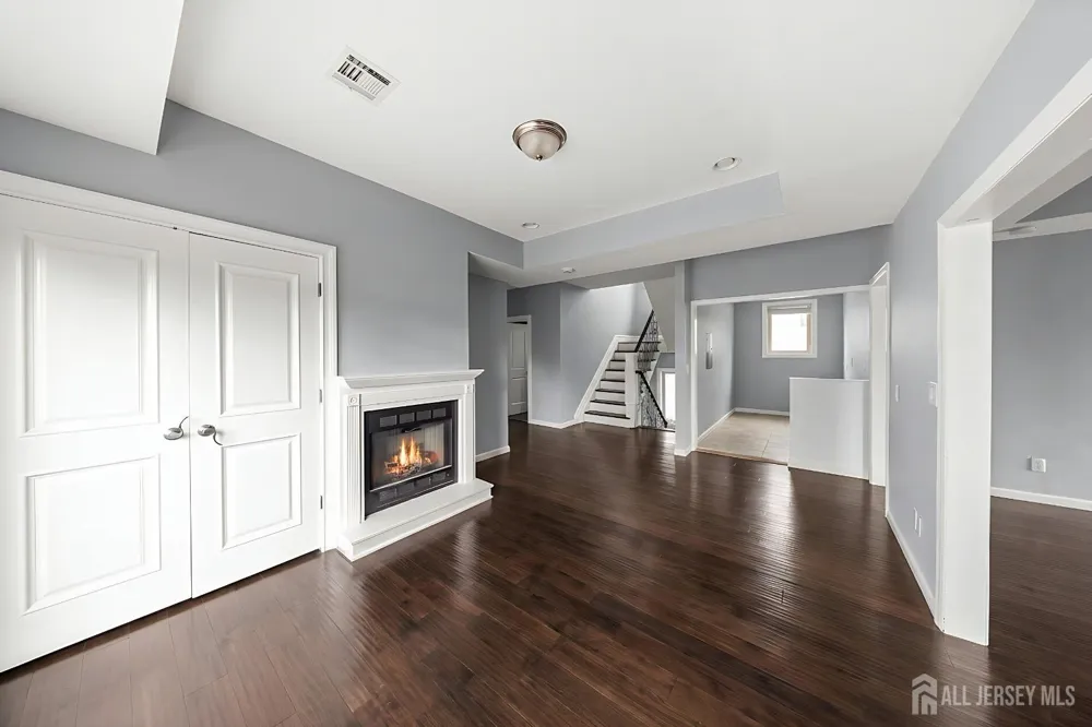 69-71 Summit Road Elizabeth, NJ 07208