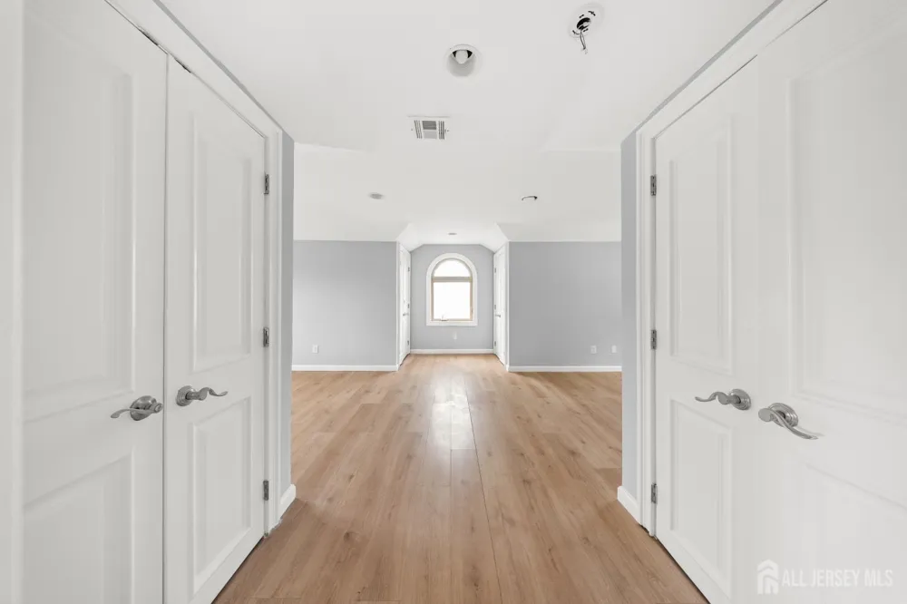 69-71 Summit Road Elizabeth, NJ 07208