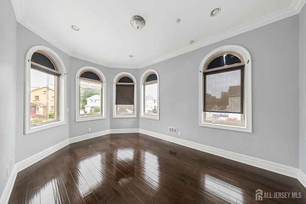 69-71 Summit Road Elizabeth, NJ 07208