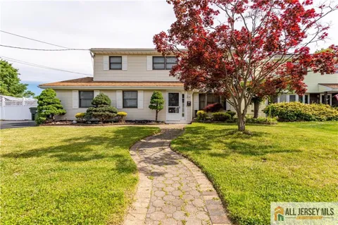 16 W Susan Street