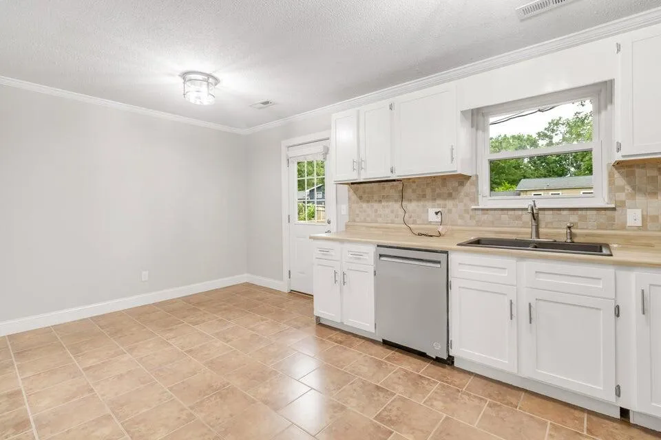 6035 Porter Drive Harrison, TN 37341