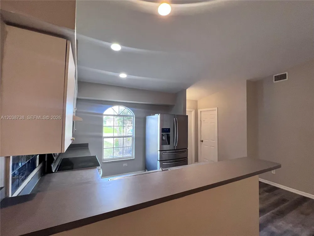 1808 SW SANTA BARBARA PL Cape Coral, FL 33991