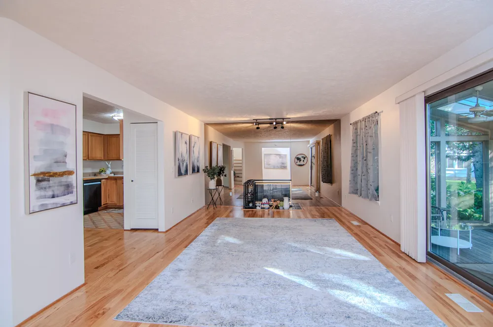 1325 Chartwell Carriage Way S East Lansing City, MI 48823