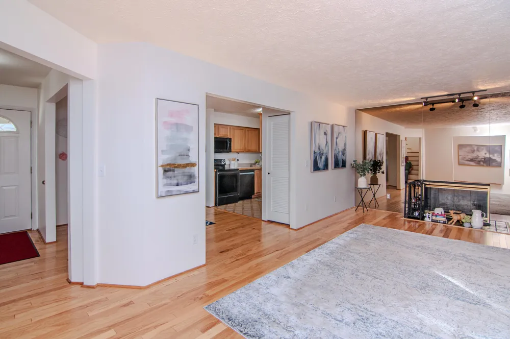 1325 Chartwell Carriage Way S East Lansing City, MI 48823
