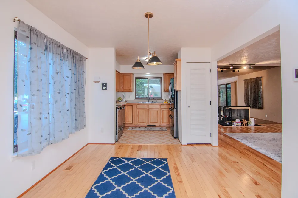 1325 Chartwell Carriage Way S East Lansing City, MI 48823