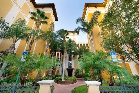 12538 FLORIDAYS RESORT DR DRIVE #201 C
