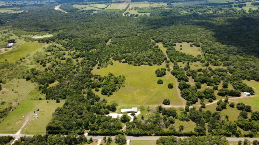 3175 clater powell Aquilla, TX 76705