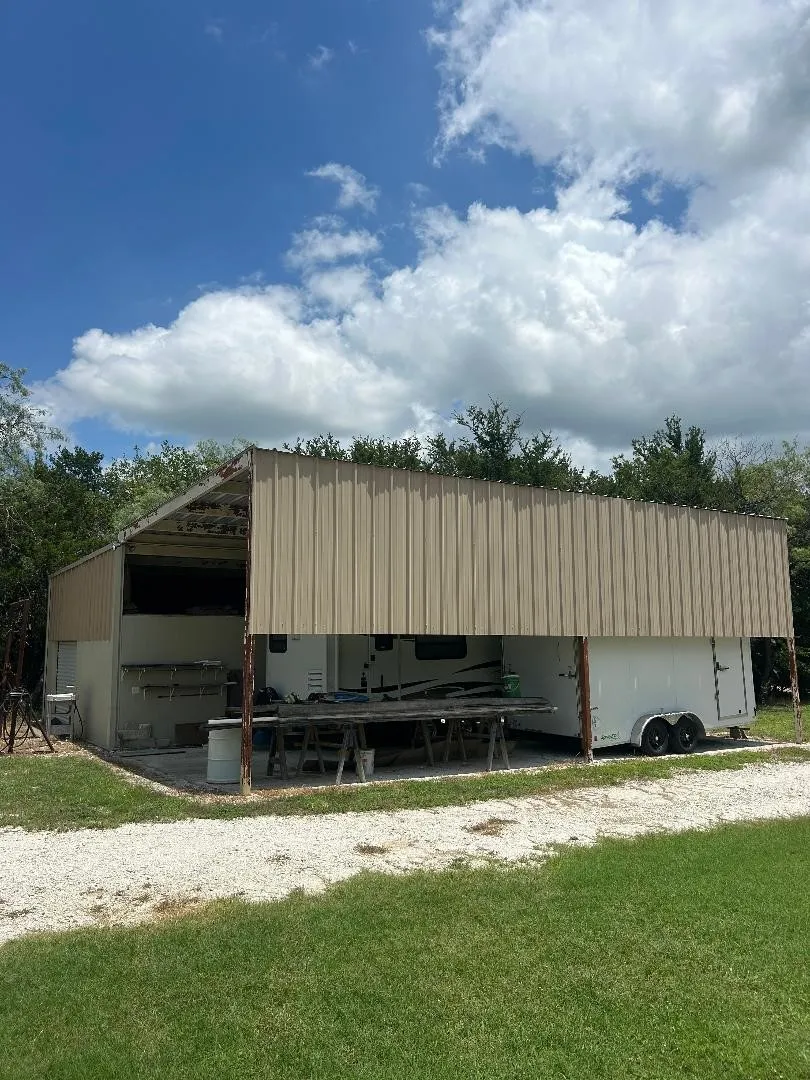3175 clater powell Aquilla, TX 76705