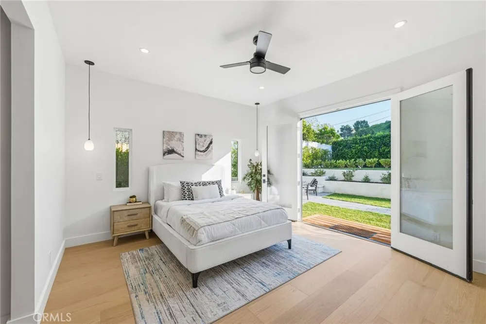 5110 Orange Los Angeles, CA 90008