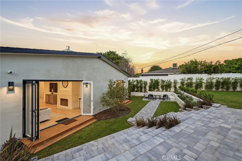5110 Orange Los Angeles, CA 90008