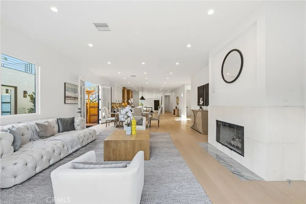 5110 Orange Los Angeles, CA 90008