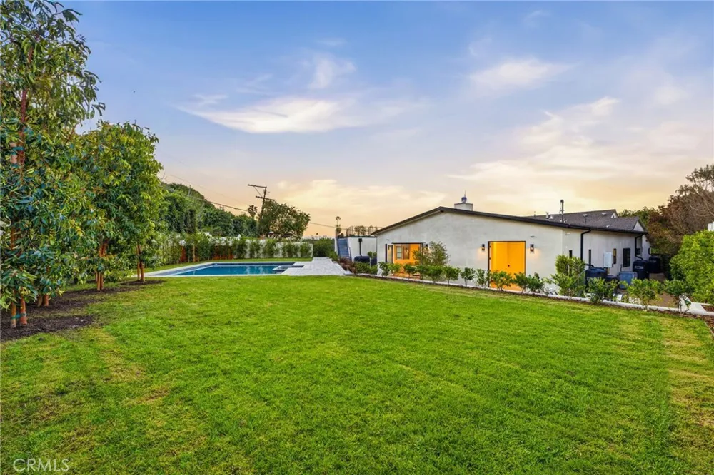 5110 Orange Los Angeles, CA 90008