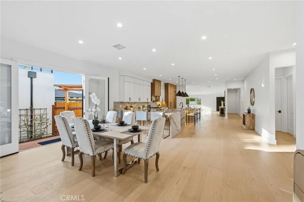 5110 Orange Los Angeles, CA 90008