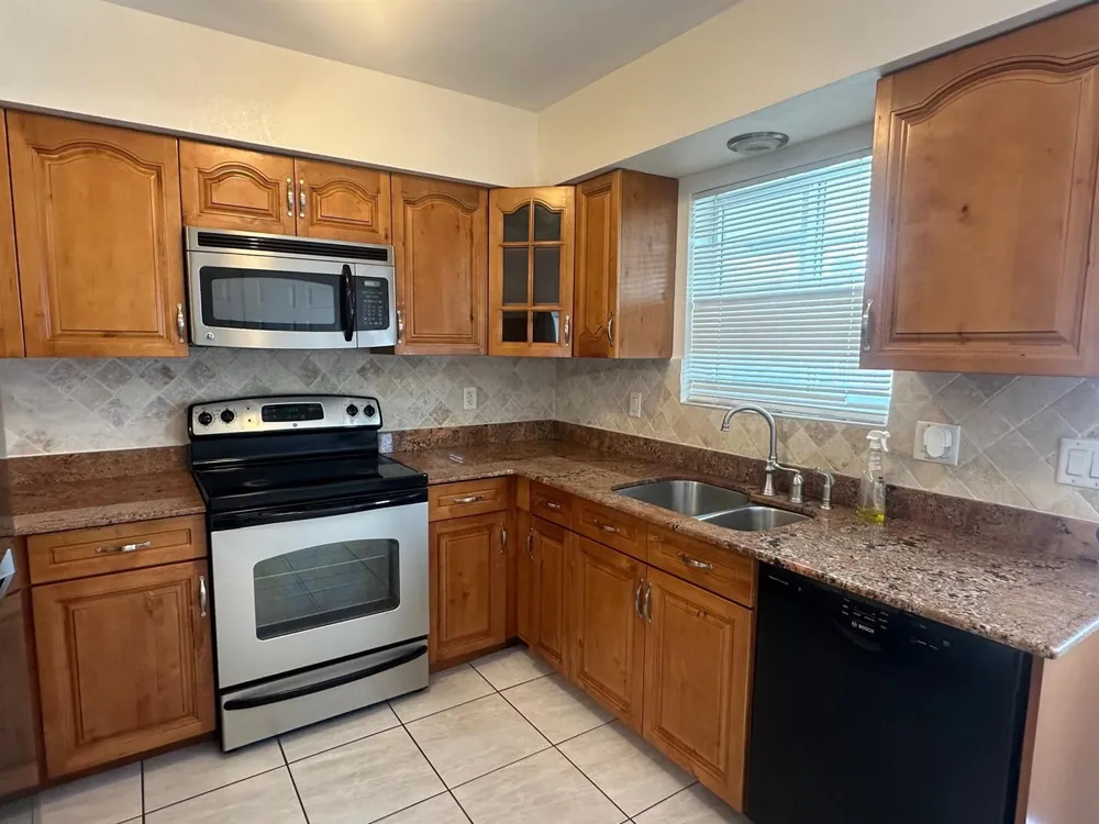 3850 NE 21st Way #41 Lighthouse Point, FL 33064