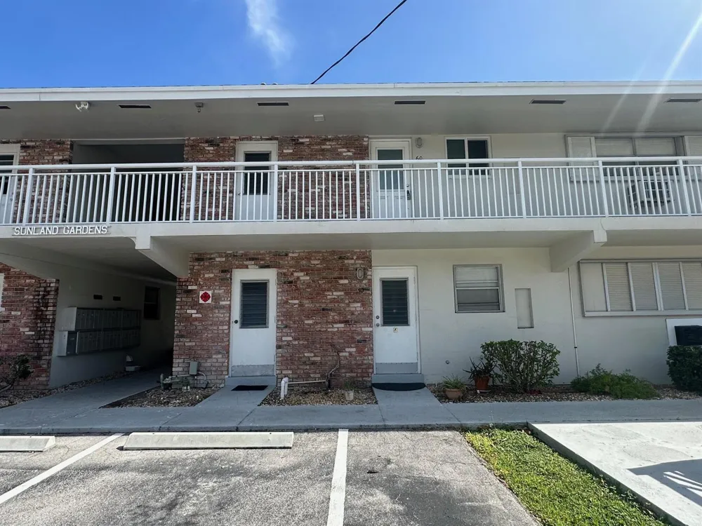 3850 NE 21st Way #41 Lighthouse Point, FL 33064