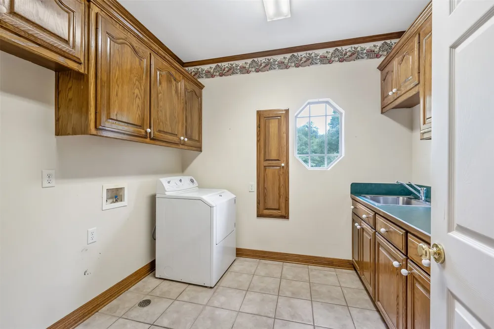 20388 County Road 150 Flint, TX 75762