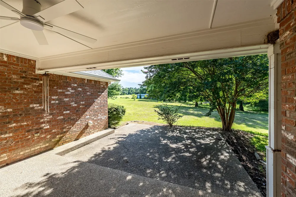 20388 County Road 150 Flint, TX 75762