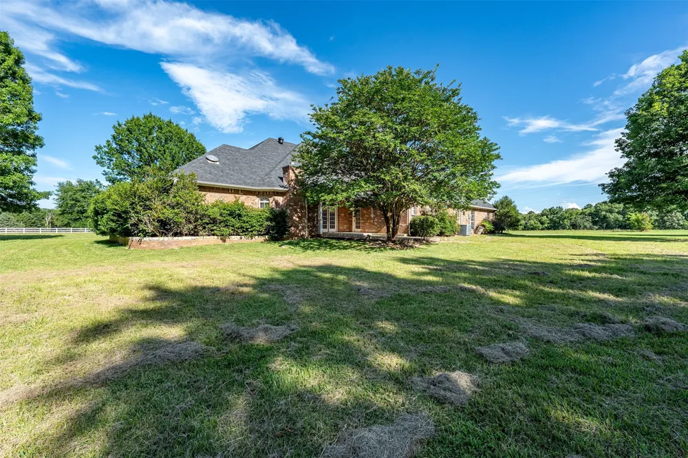20388 County Road 150 Flint, TX 75762