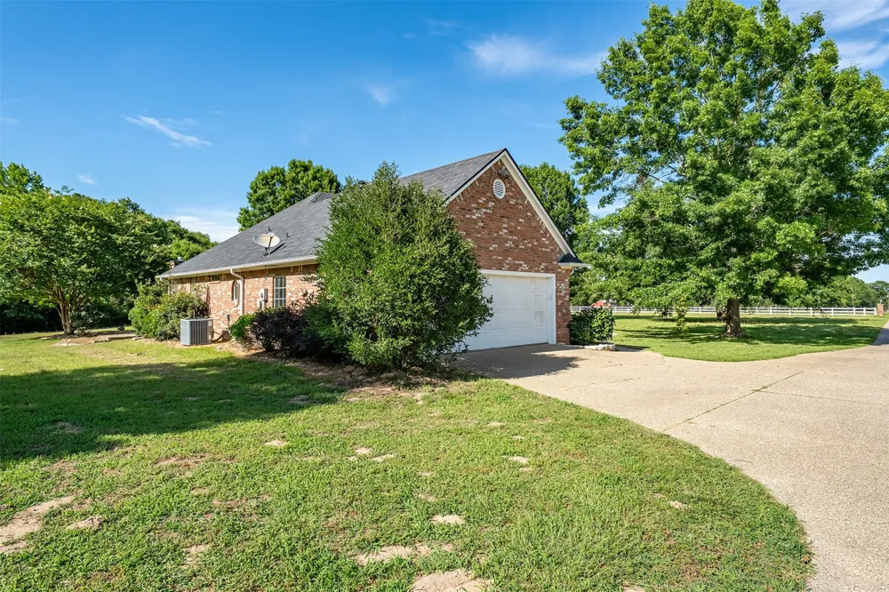 20388 County Road 150 Flint, TX 75762