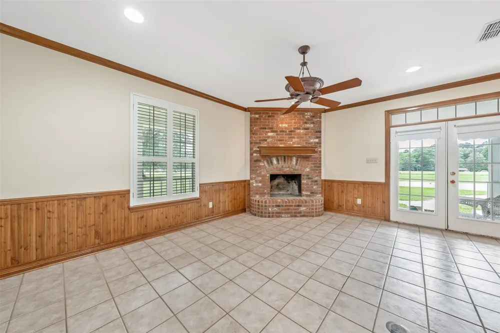 20388 County Road 150 Flint, TX 75762