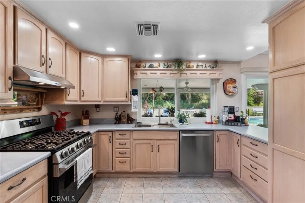 11563 Pecan Loma Linda, CA 92354