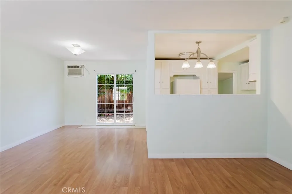 4334 Pennsylvania Avenue La Crescenta, CA 91214