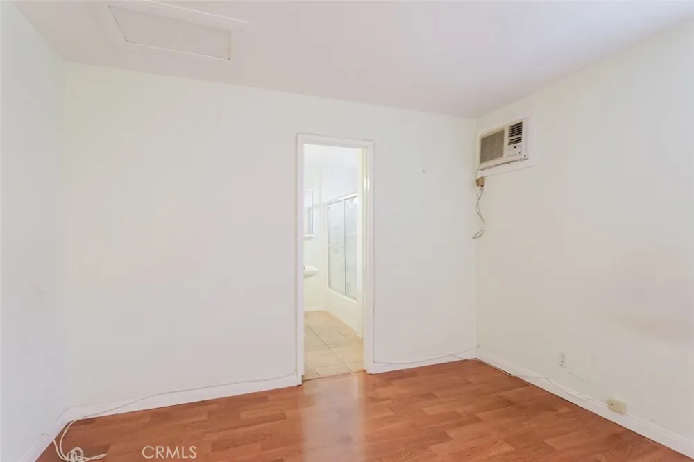 4334 Pennsylvania Avenue La Crescenta, CA 91214